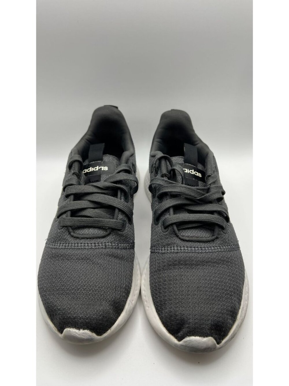 Adidas Womens Gray Knit Running Shoes Size 6.5 Lightweight Casual Sneakers